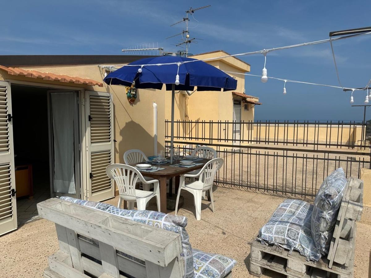 Apartmán Attico Di Giggia Giardini Naxos Exteriér fotografie