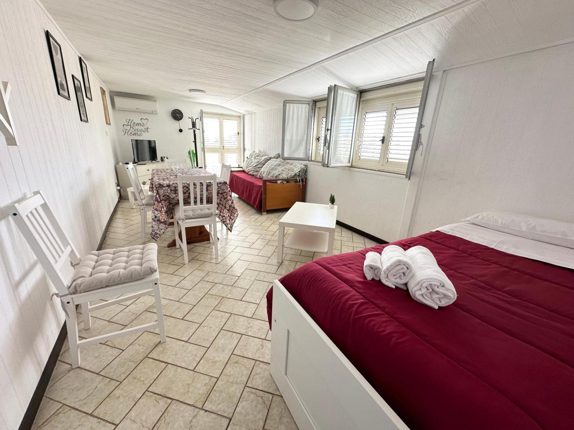 Apartmán Attico Di Giggia Giardini Naxos Exteriér fotografie
